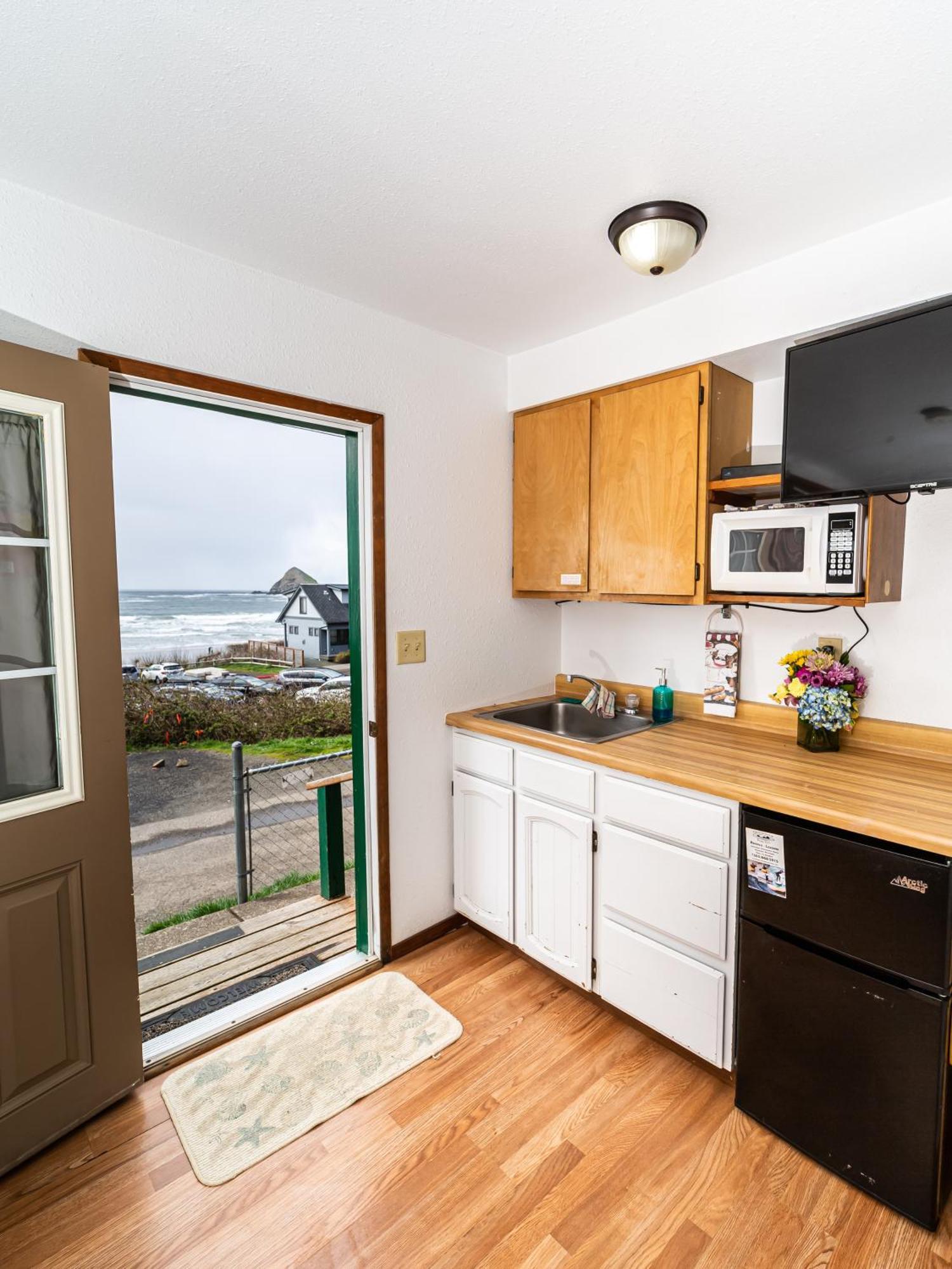 Oceanside Ocean Front Cabins Eksteriør bilde